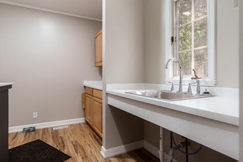 2373 Geddes Road Rockford IL 61103