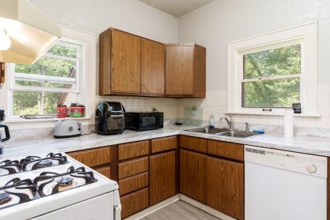 2373 Geddes Road Rockford IL 61103