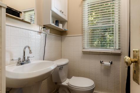 2373 Geddes Road Rockford IL 61103