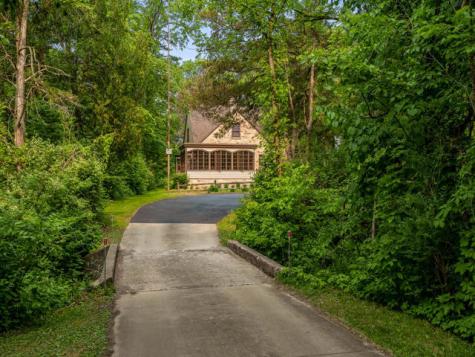 2373 Geddes Road Rockford IL 61103