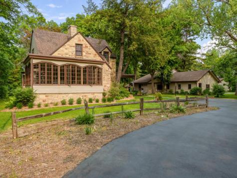 2373 Geddes Road Rockford IL 61103