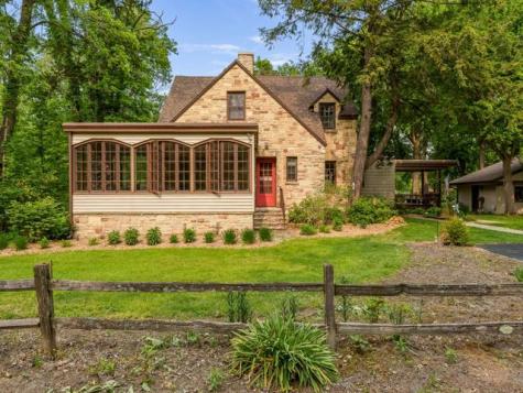 2373 Geddes Road Rockford IL 61103