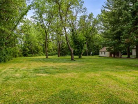 2373 Geddes Road Rockford IL 61103