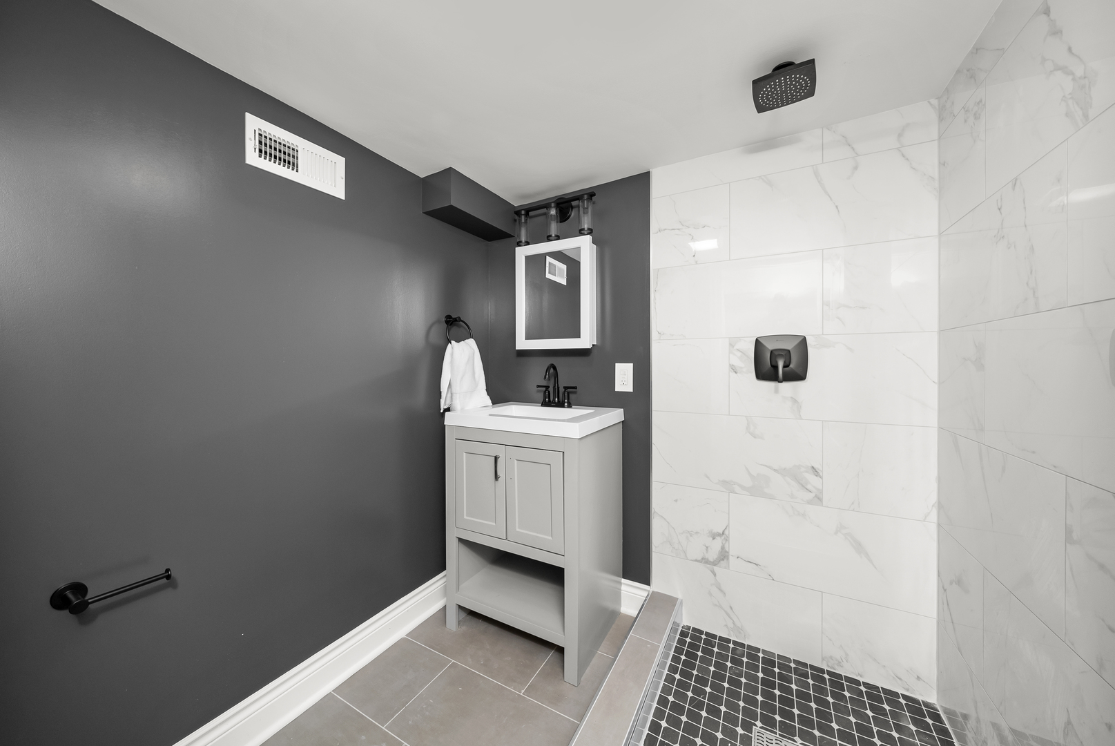 8033 South Harvard Avenue Chicago IL 60620