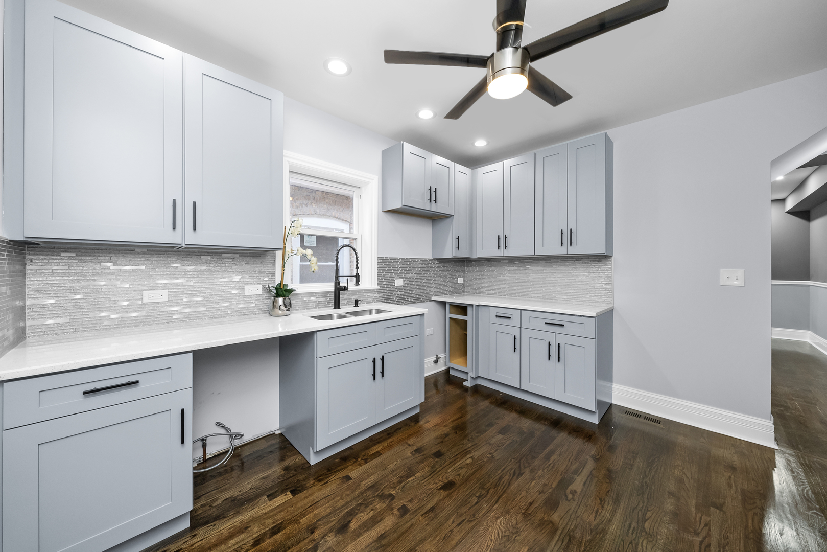 8033 South Harvard Avenue Chicago IL 60620