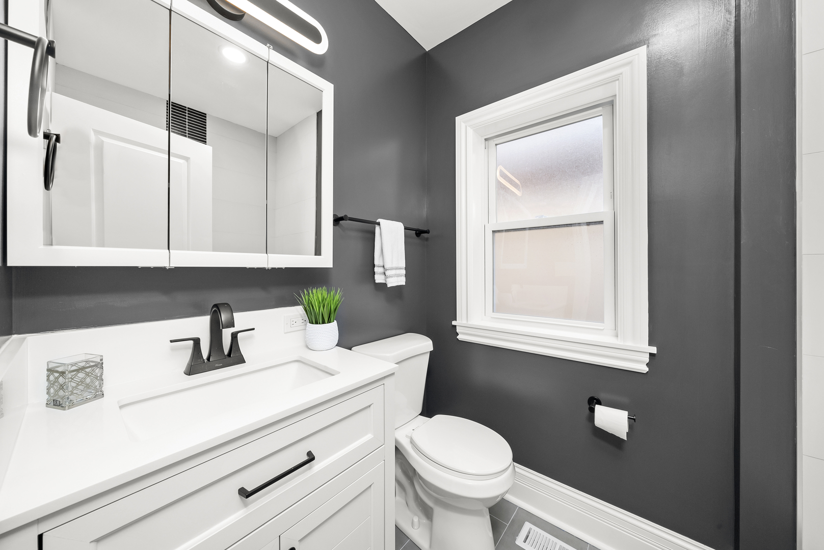 8033 South Harvard Avenue Chicago IL 60620