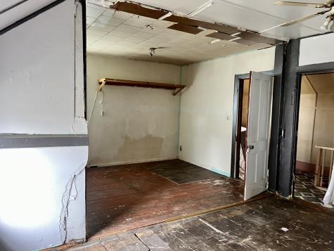 710 West Main Street Hoopeston IL 60942