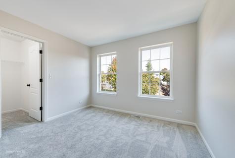 2723 Hillsboro Boulevard Aurora IL 60503