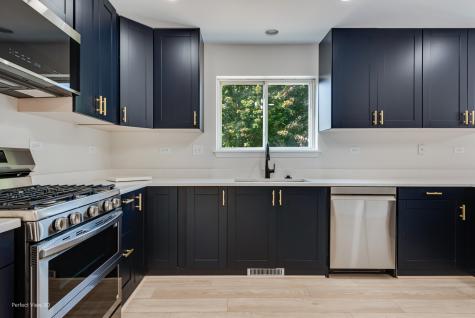 2723 Hillsboro Boulevard Aurora IL 60503