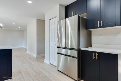 2723 Hillsboro Boulevard Aurora IL 60503