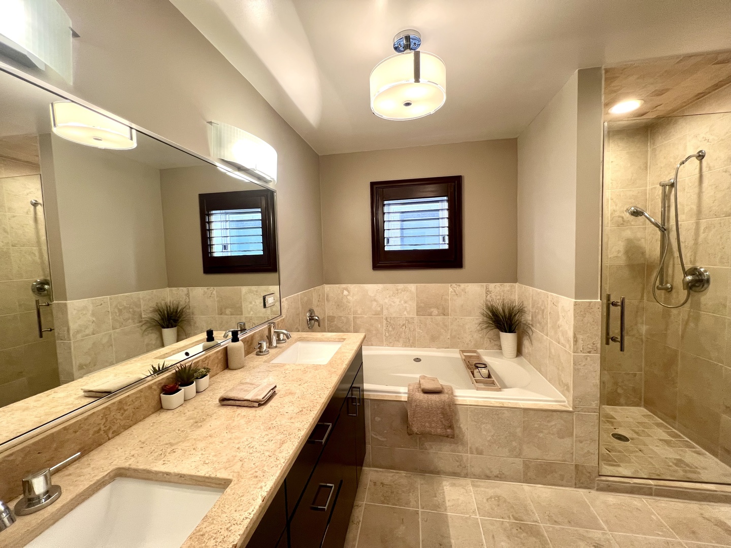 3211 South Rhodes Avenue Chicago IL 60616