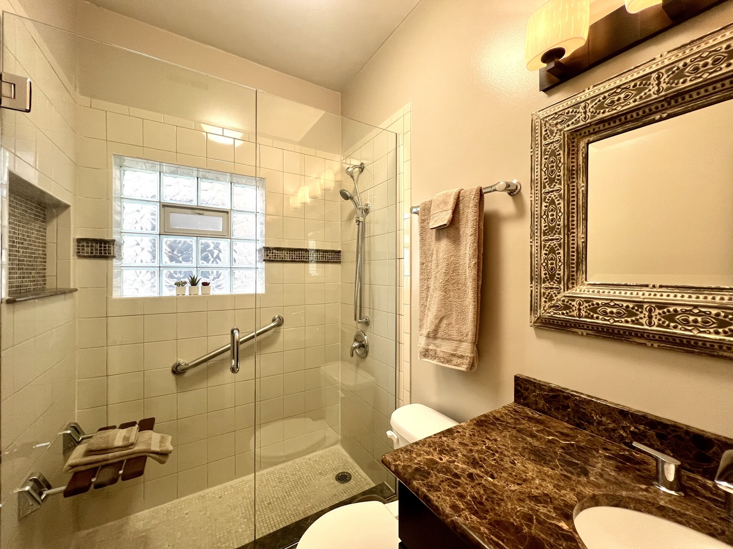 3211 South Rhodes Avenue Chicago IL 60616