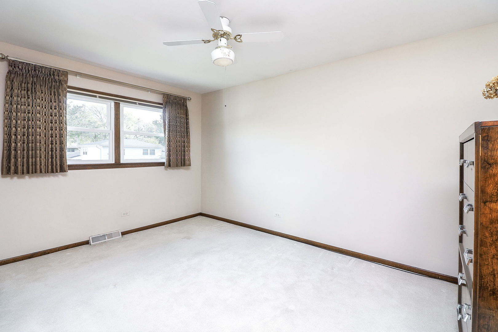 7213 Emerson Drive Darien IL 60561