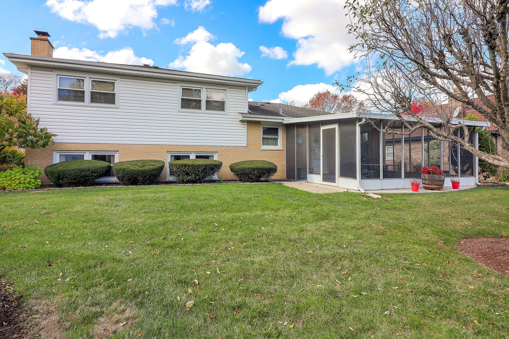 7213 Emerson Drive Darien IL 60561