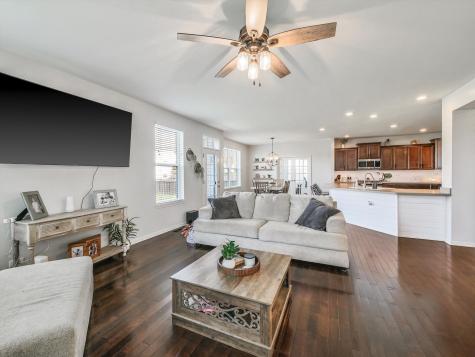 32 Catamaran Circle Pingree Grove IL 60140