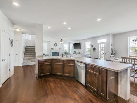 32 Catamaran Circle Pingree Grove IL 60140
