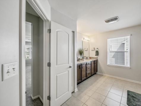 32 Catamaran Circle Pingree Grove IL 60140