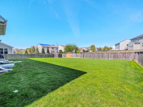 32 Catamaran Circle Pingree Grove IL 60140