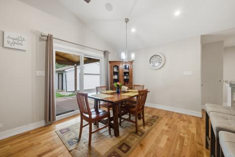 9143 West 92 Street Hickory Hills IL 60457