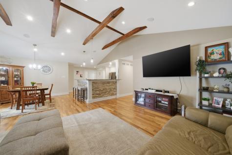 9143 West 92 Street Hickory Hills IL 60457