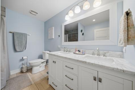 9143 West 92 Street Hickory Hills IL 60457