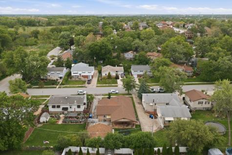 9143 West 92 Street Hickory Hills IL 60457