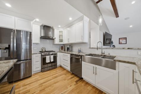 9143 West 92 Street Hickory Hills IL 60457
