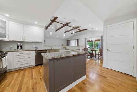 9143 West 92 Street Hickory Hills IL 60457