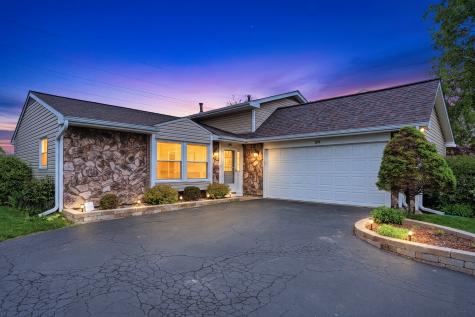 1375 Borden Drive Elgin IL 60120