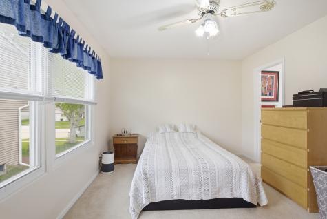 1375 Borden Drive Elgin IL 60120
