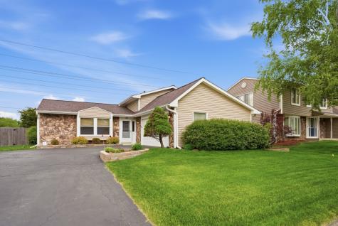 1375 Borden Drive Elgin IL 60120