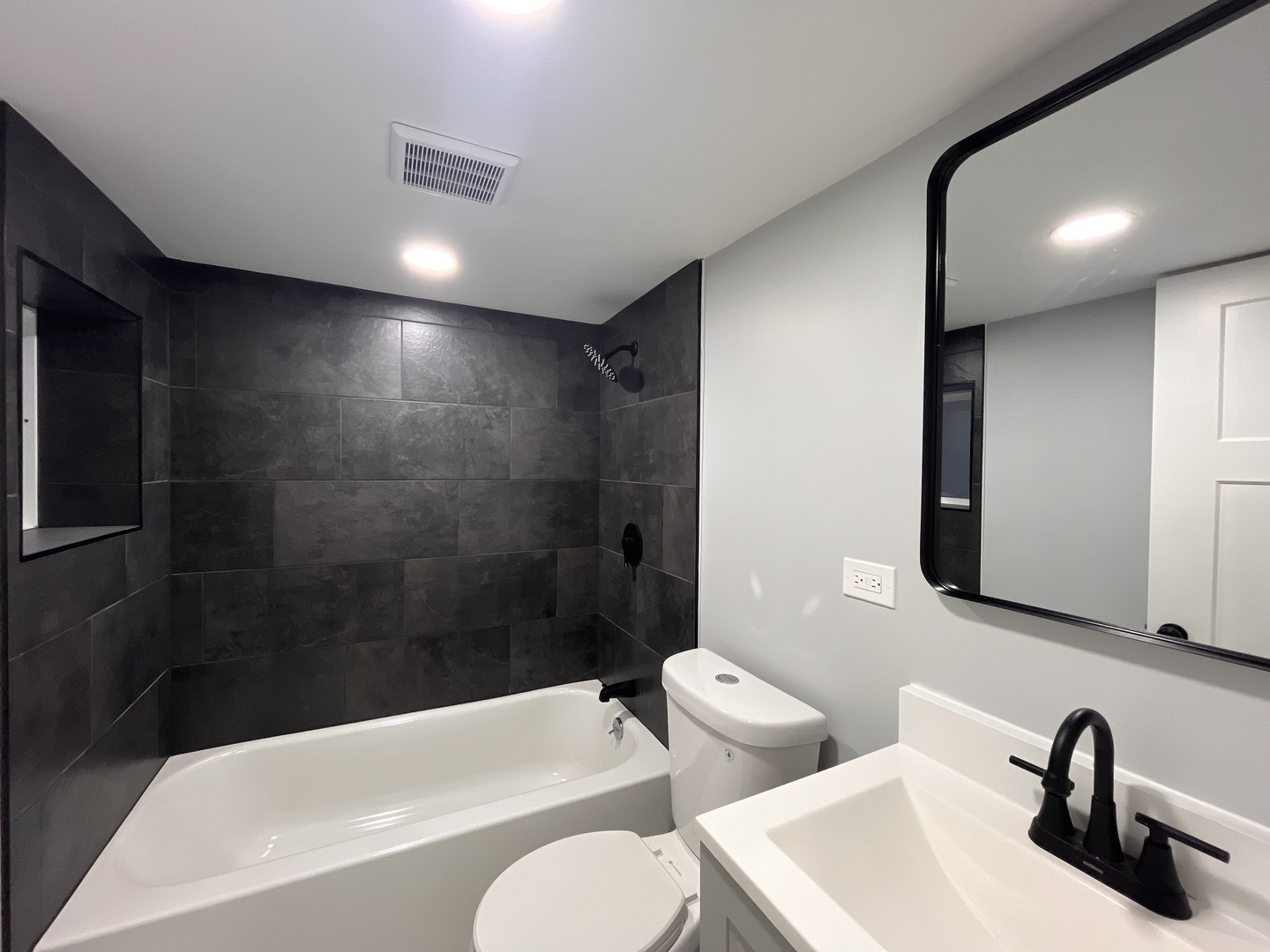 8822 South Wood Street Chicago IL 60620