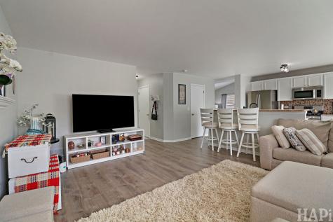 346 Prairie Mist Drive Round Lake IL 60073