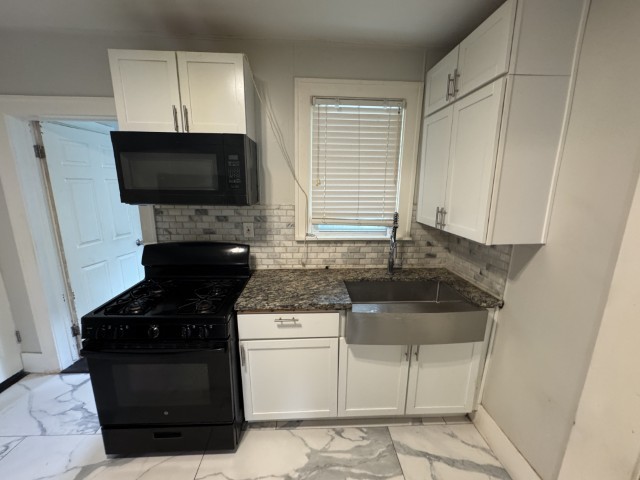 10117 South Perry Avenue Chicago IL 60628