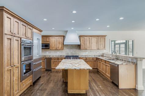 1161 Gavin Court Lake Forest IL 60045