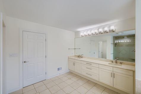1161 Gavin Court Lake Forest IL 60045
