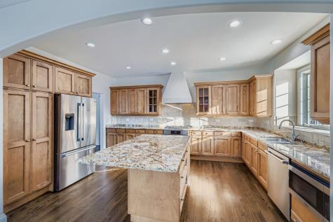 1161 Gavin Court Lake Forest IL 60045