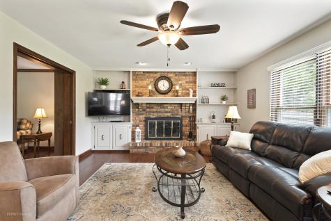 800 Manchester Street Naperville IL 60563