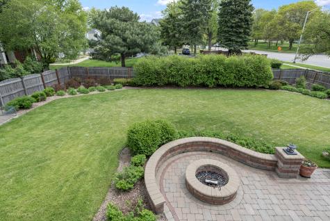 800 Manchester Street Naperville IL 60563