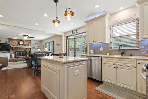 800 Manchester Street Naperville IL 60563