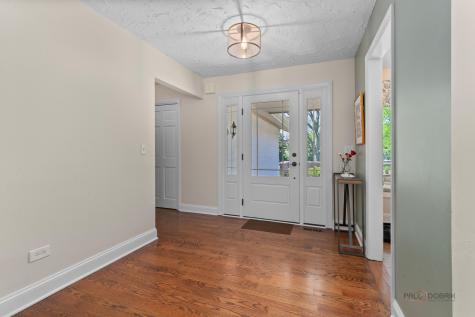 2 Acorn Drive Hawthorn Woods IL 60047