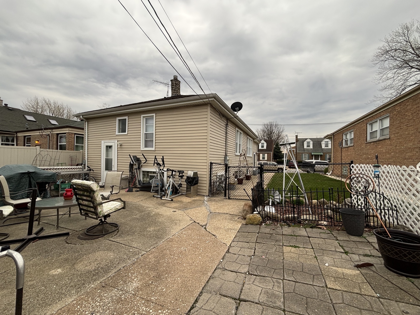 2340 Krueger Street Blue Island IL 60406