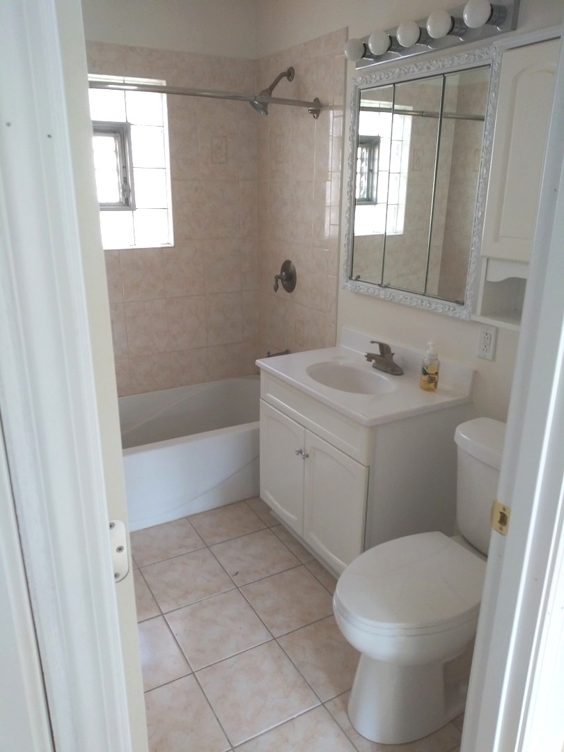 2340 Krueger Street Blue Island IL 60406