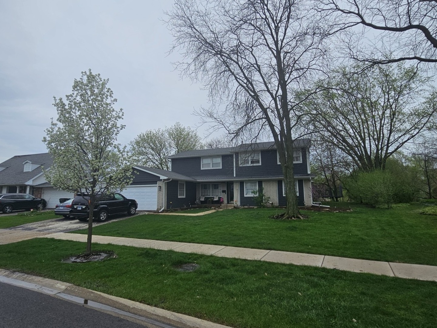 128 Essex Road Elk Grove Village IL 60007
