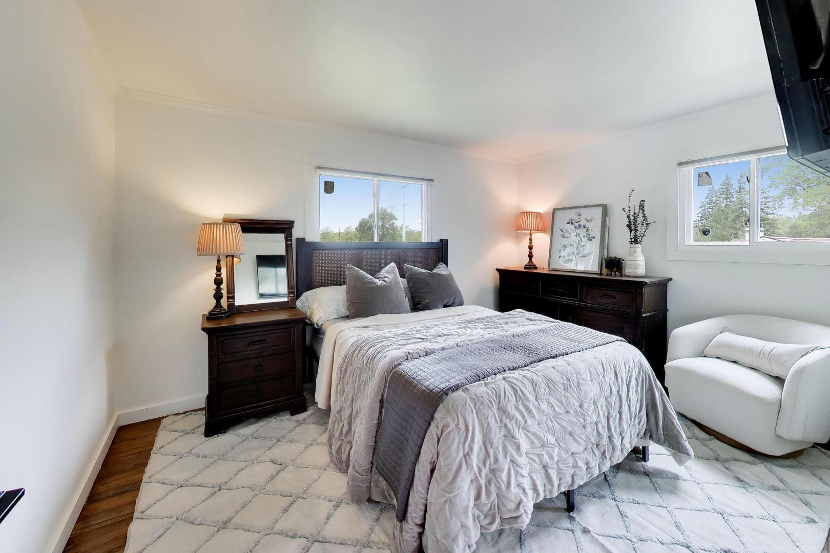 2S550 Gray Avenue Lombard IL 60148