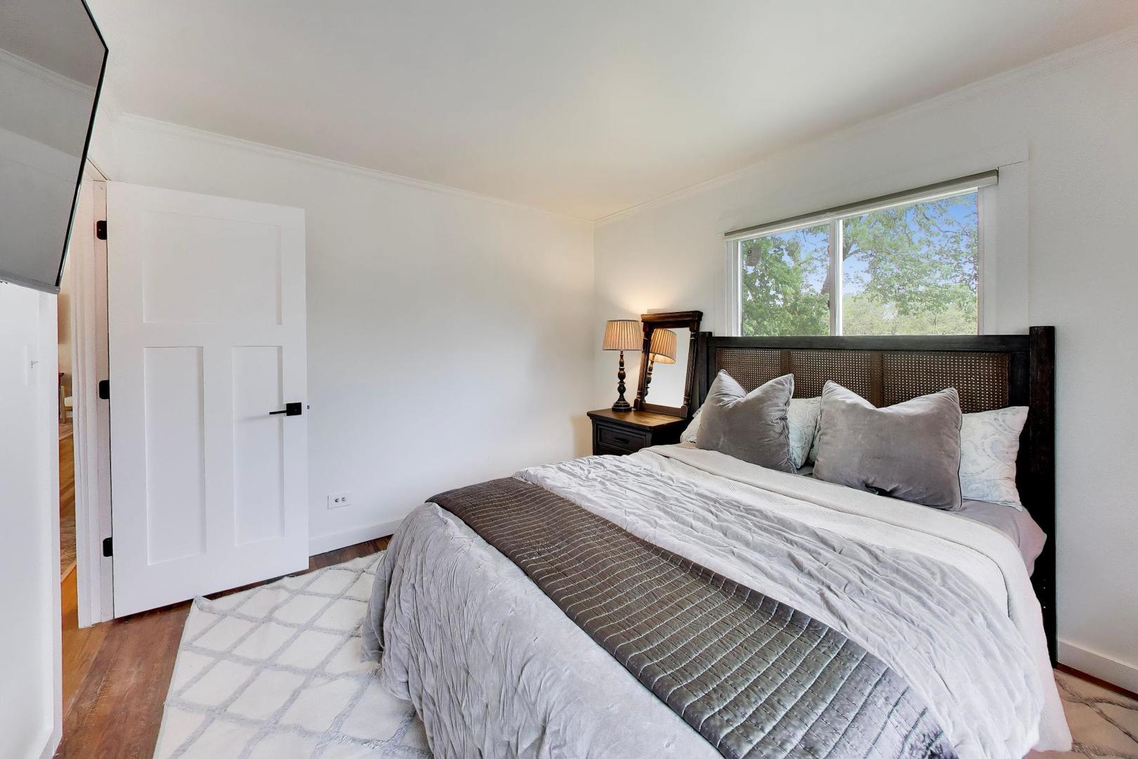 2S550 Gray Avenue Lombard IL 60148
