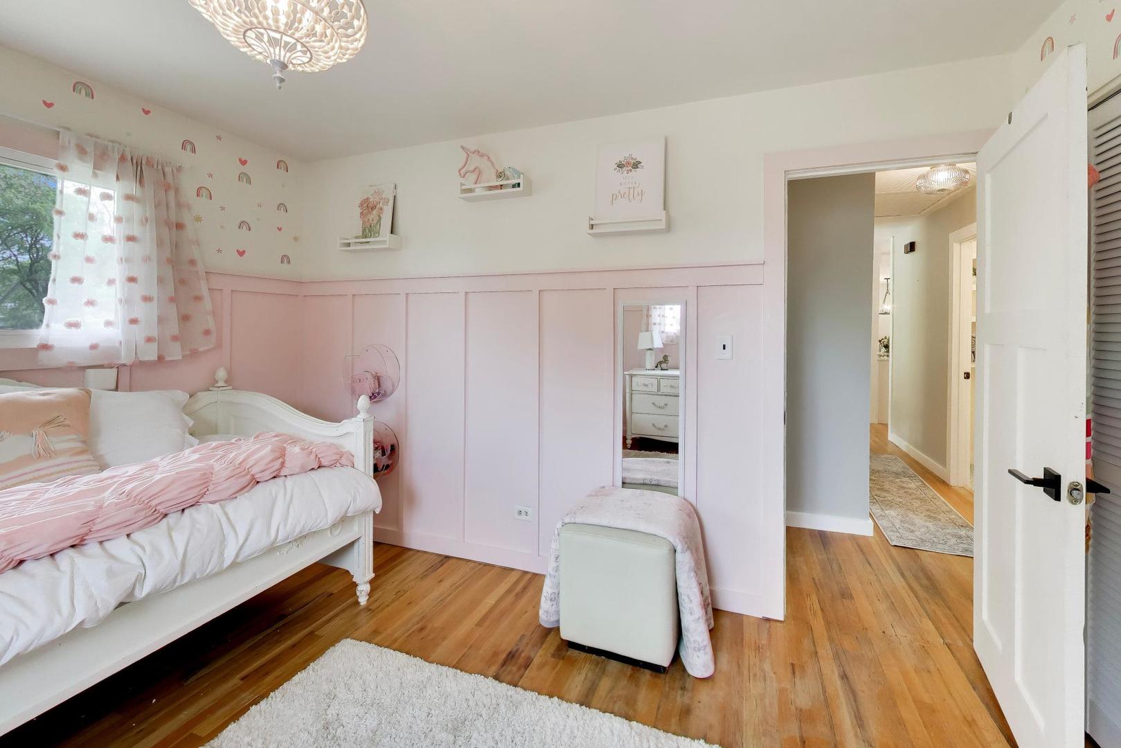 2S550 Gray Avenue Lombard IL 60148