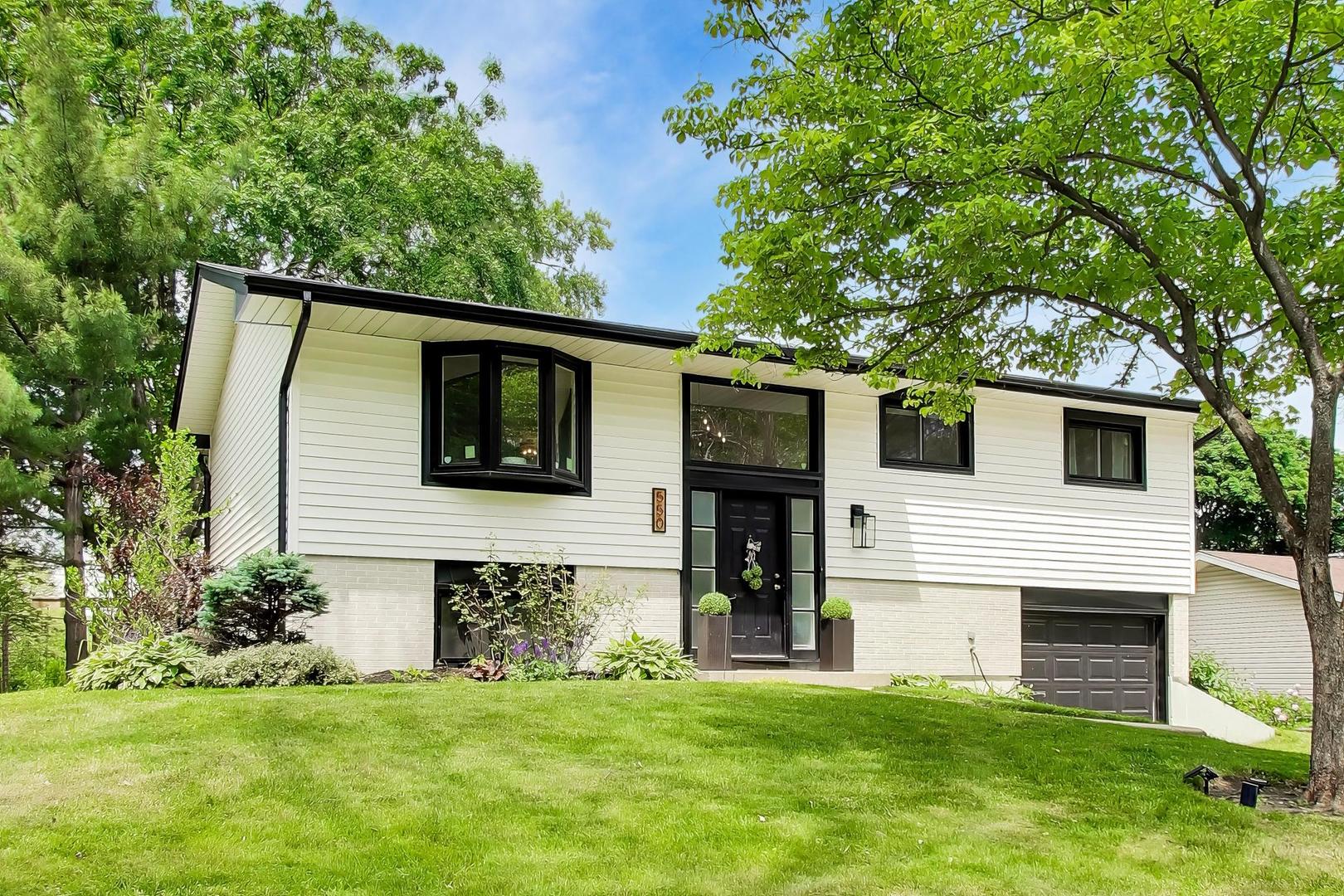 2S550 Gray Avenue Lombard IL 60148