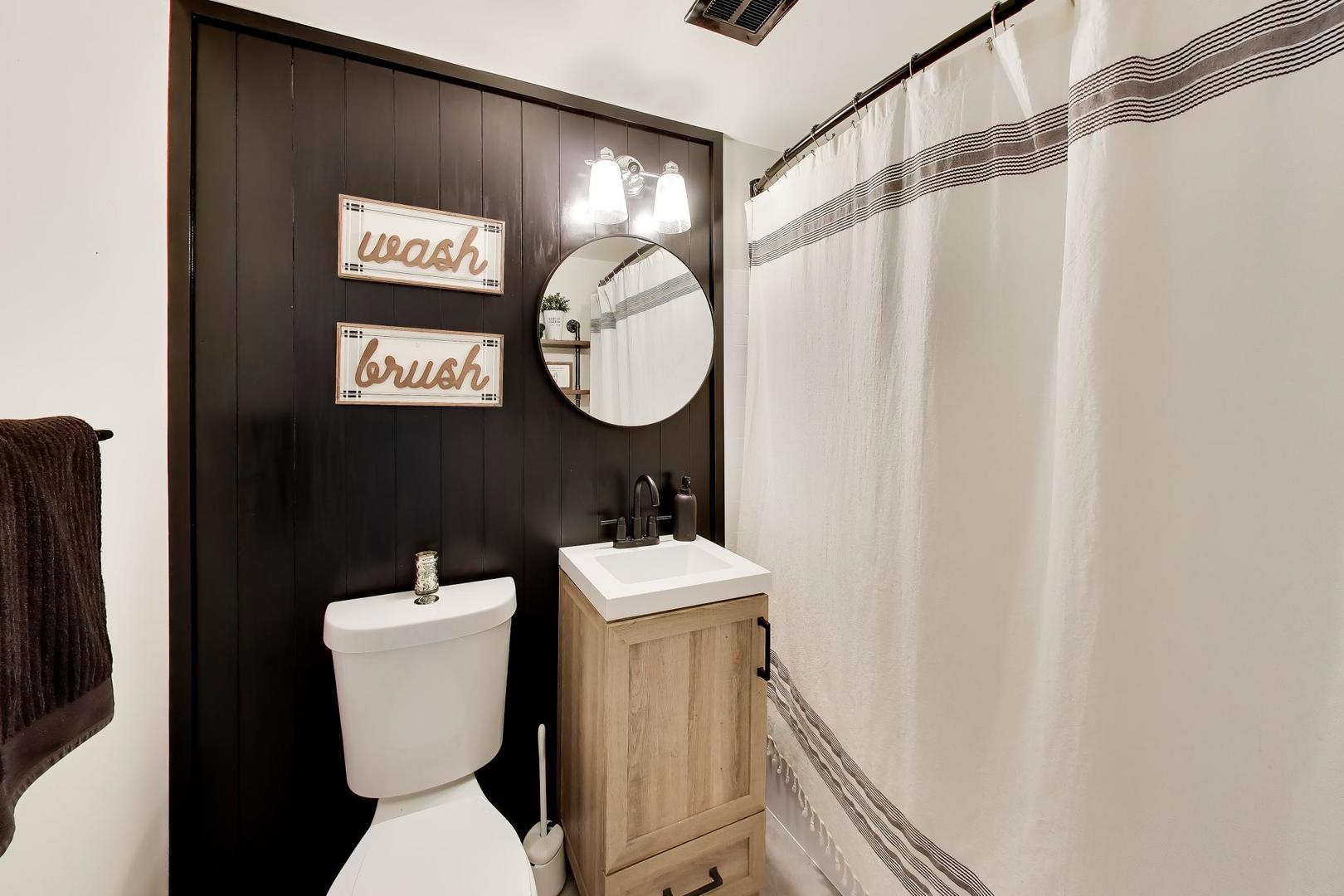 2S550 Gray Avenue Lombard IL 60148