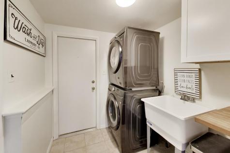 2S550 Gray Avenue Lombard IL 60148